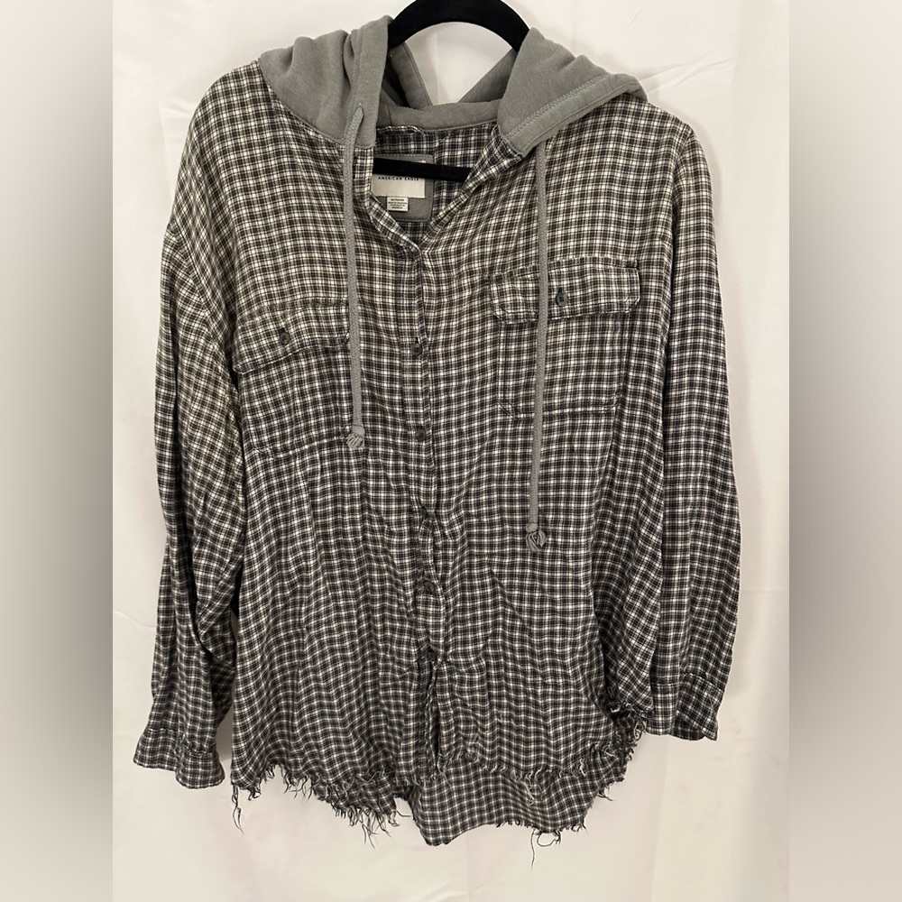 AE distressed long sleeve with hood